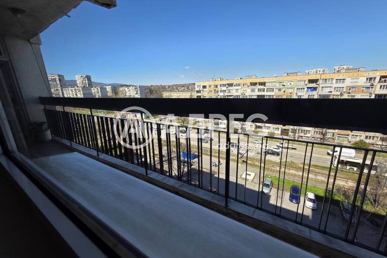 Тристаен апартамент, София, Красна поляна 3, 690763, Снимка 1