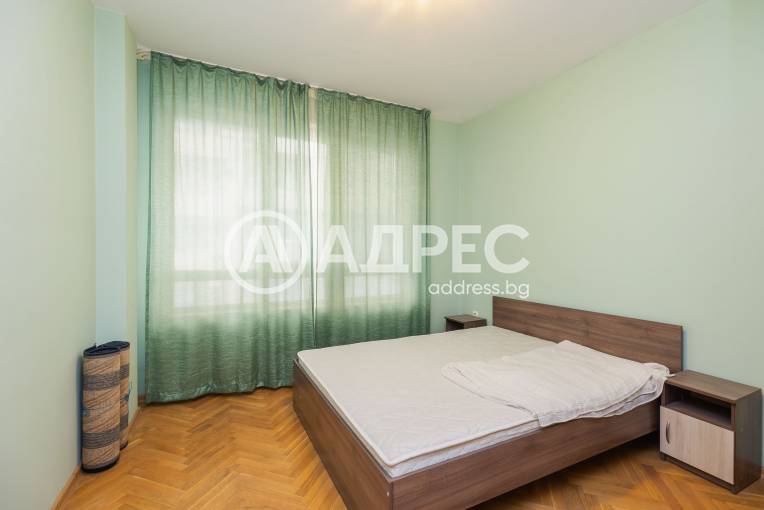 Тристаен апартамент, Варна, Базар "Левски", 680764, Снимка 2