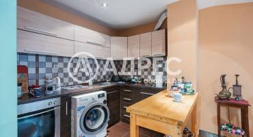 Тристаен апартамент, Варна, Погребите, 696766, Снимка 2
