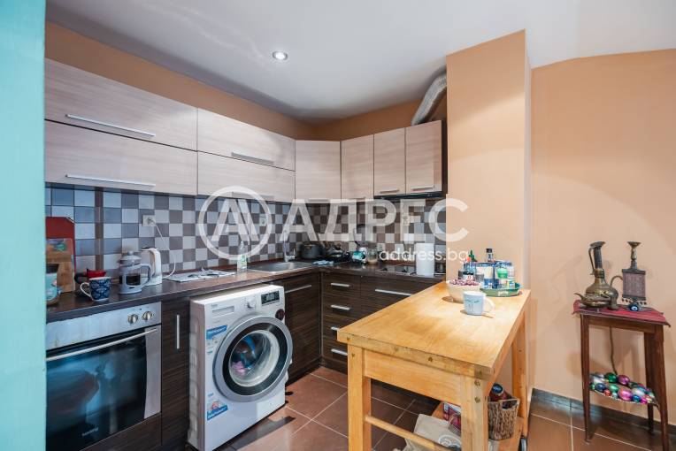 Тристаен апартамент, Варна, Погребите, 696766, Снимка 2
