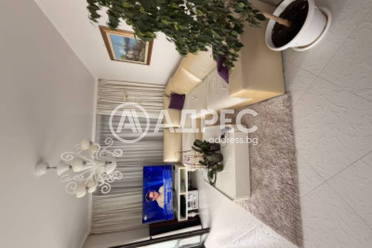 Тристаен апартамент, Варна, к.к. Св.Св. Константин и Елена, 702767, Снимка 1