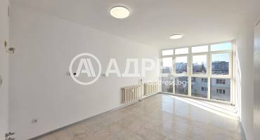 Тристаен апартамент, София, Гео Милев, 678768, Снимка 1