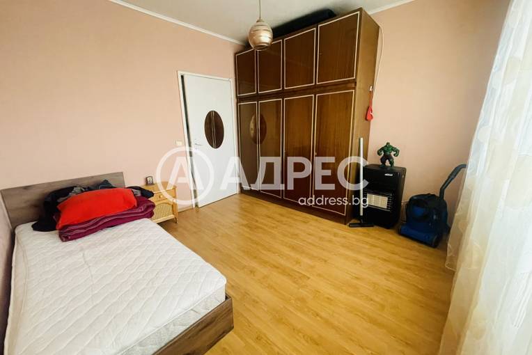 Тристаен апартамент, Шумен, Томбул джамия, 692768, Снимка 7