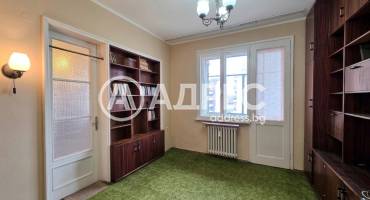 Тристаен апартамент, София, Център, 694770, Снимка 1
