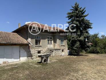 Къща/Вила, Мусина, 665771, Снимка 1