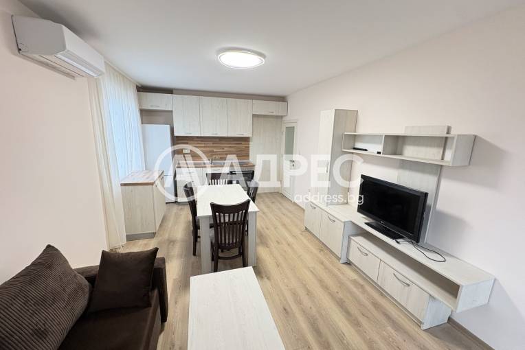 Тристаен апартамент, Варна, Център, 698771, Снимка 2