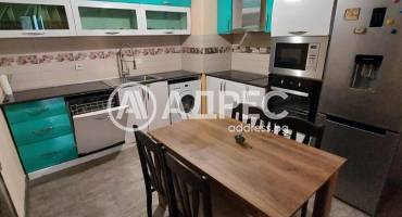 Тристаен апартамент, Благоевград, Център, 674773, Снимка 1