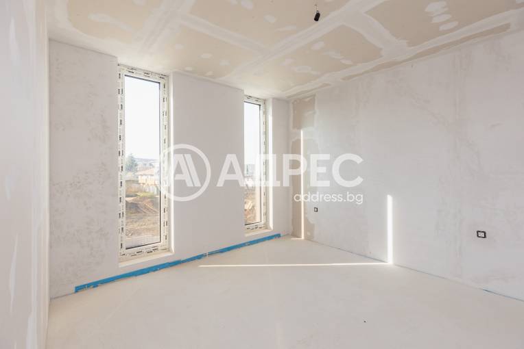 Тристаен апартамент, Варна, Галата, 676774, Снимка 3