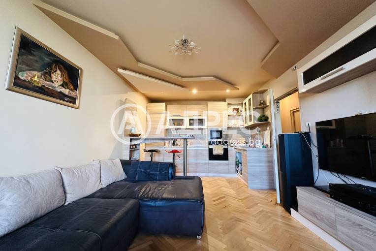 Тристаен апартамент, Плевен, Сторгозия, 671775, Снимка 3