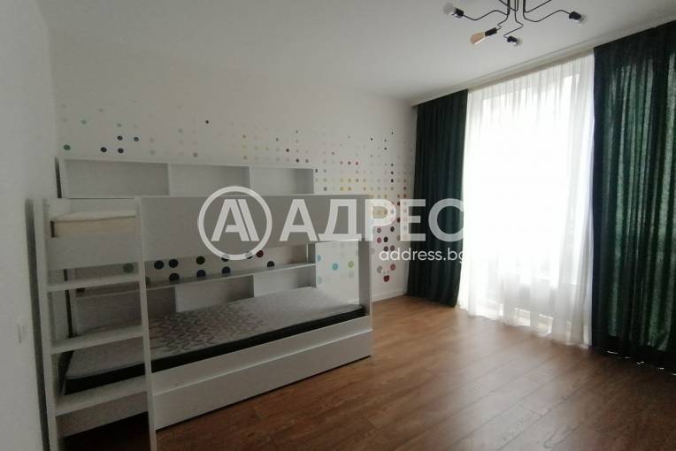 Тристаен апартамент, София, Изгрев, 676776, Снимка 1