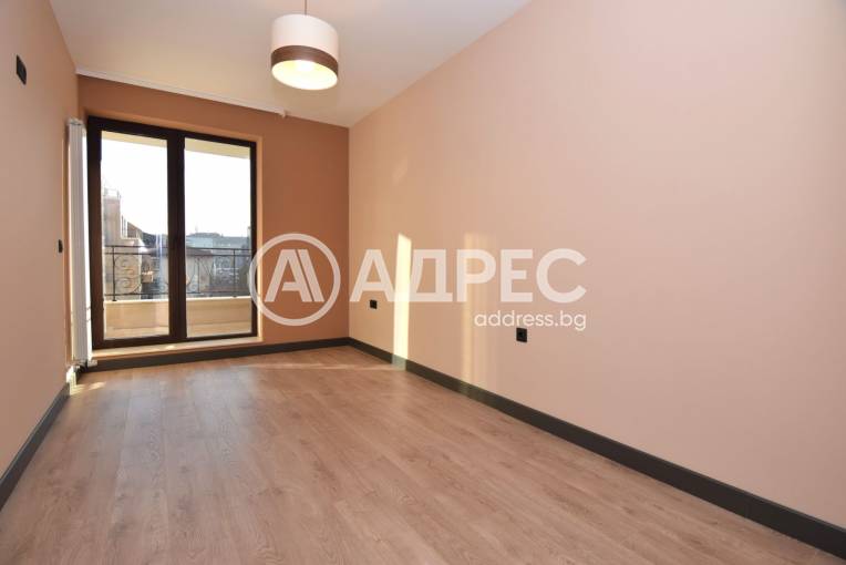 Двустаен апартамент, София, Банишора, 678778, Снимка 1