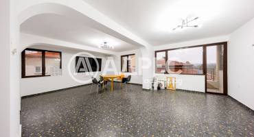 Многостаен апартамент, Плевен, Идеален център, 684779, Снимка 1