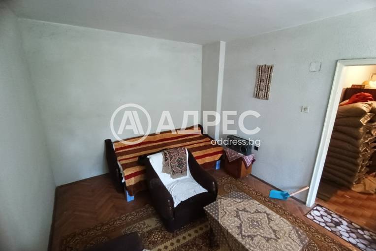 Двустаен апартамент, Разград, Васил Левски, 669780, Снимка 2