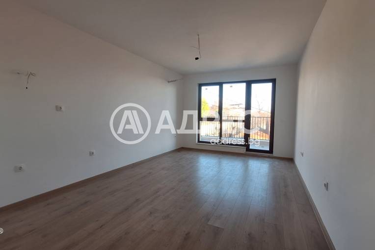 Двустаен апартамент, Варна, Бриз, 680780, Снимка 1