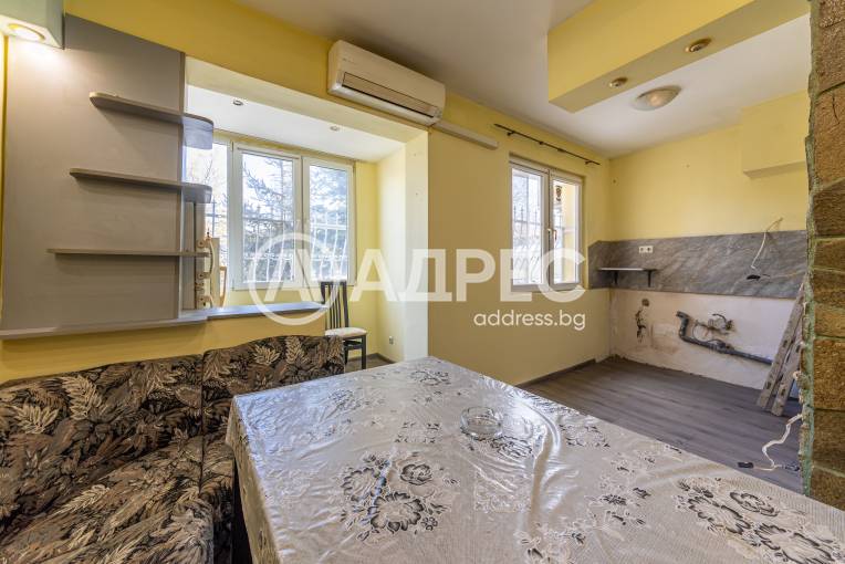 Многостаен апартамент, Варна, Електрон, 690780, Снимка 3