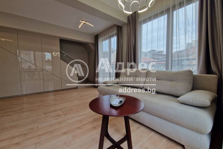 Тристаен апартамент, Варна, Идеален център, 565781, Снимка 2