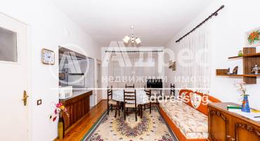 Тристаен апартамент, Пловдив, Център, 610782