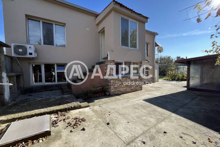 Къща/Вила, Тополчане, 674782, Снимка 1