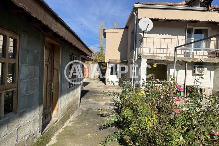 Къща/Вила, Тополчане, 674782, Снимка 3