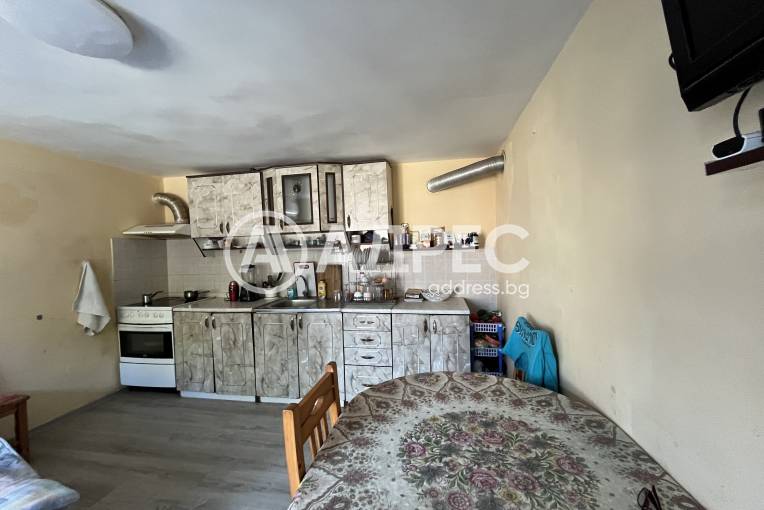 Къща/Вила, Тополчане, 674782, Снимка 8