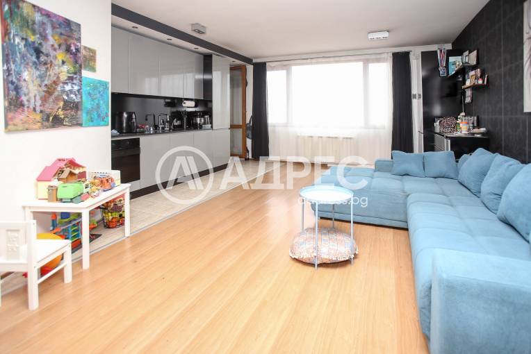 Тристаен апартамент, София, Карпузица, 685782, Снимка 1