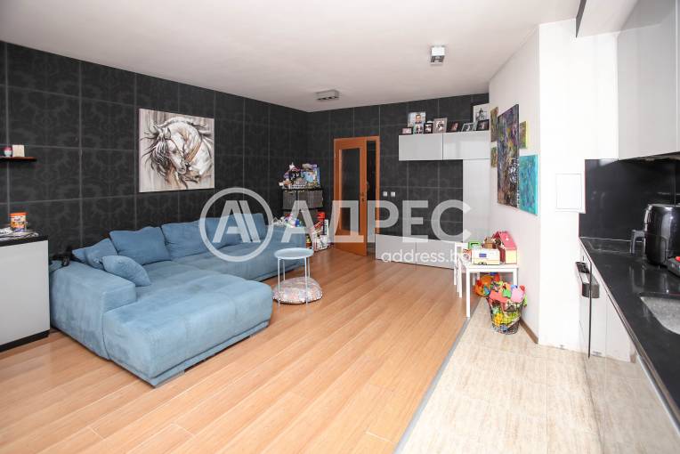 Тристаен апартамент, София, Карпузица, 685782, Снимка 2