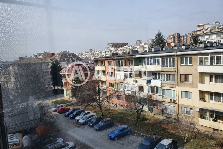 Двустаен апартамент, Велико Търново, Център, 645783, Снимка 1