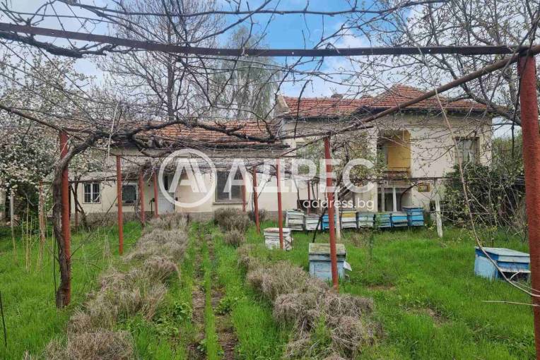 Къща/Вила, Тръстеник, 654783, Снимка 1