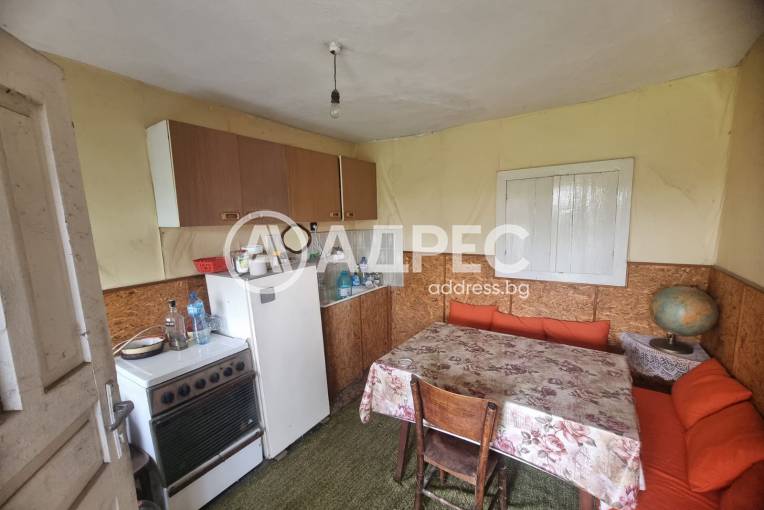 Къща/Вила, Тръстеник, 654783, Снимка 3