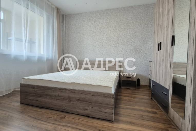 Двустаен апартамент, София, Люлин 4, 688783, Снимка 1