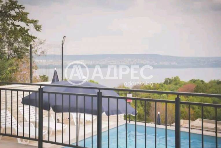 Двустаен апартамент, Варна, Галата, 689783, Снимка 1