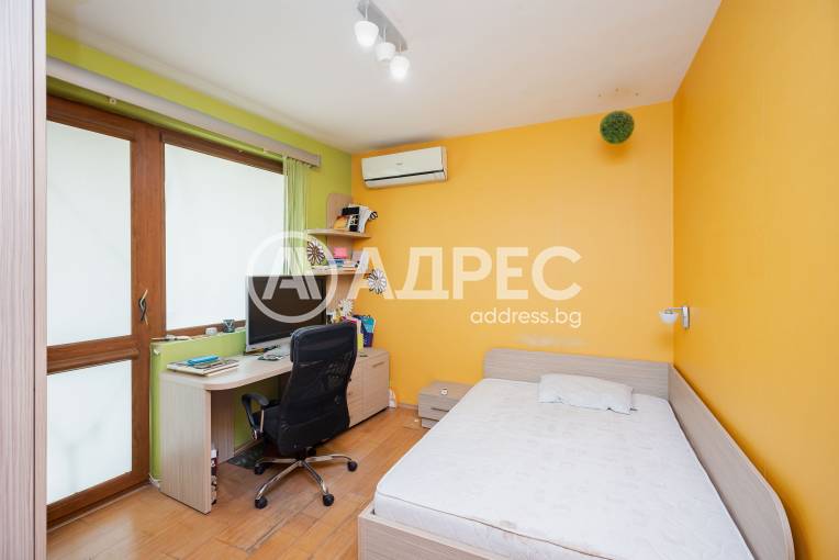 Тристаен апартамент, Варна, к.к. Св.Св. Константин и Елена, 695784, Снимка 11