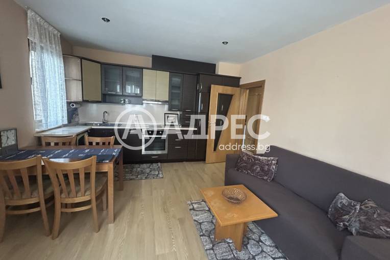 Тристаен апартамент, Варна, Лятно кино Тракия, 687785, Снимка 1