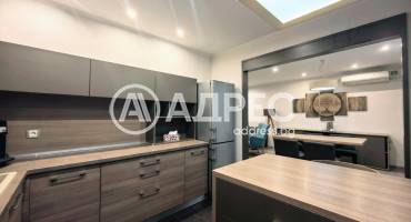 Тристаен апартамент, Русе, Широк център, 675786, Снимка 5