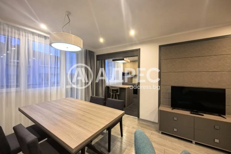 Тристаен апартамент, Русе, Широк център, 675786, Снимка 4