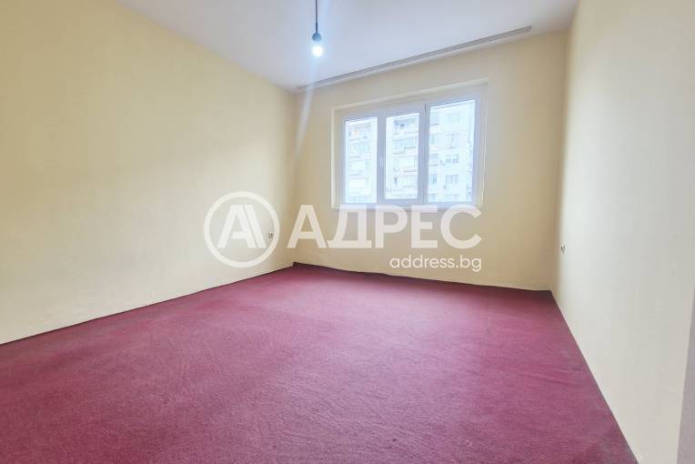 Тристаен апартамент, Варна, Електрон, 685786, Снимка 1