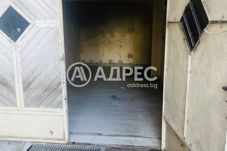 Гараж, Плевен, Градска част, 690788, Снимка 1