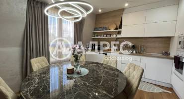 Тристаен апартамент, Варна, к.к. Св.Св. Константин и Елена, 702788, Снимка 1