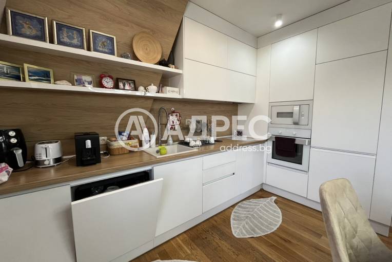 Тристаен апартамент, Варна, к.к. Св.Св. Константин и Елена, 702788, Снимка 3