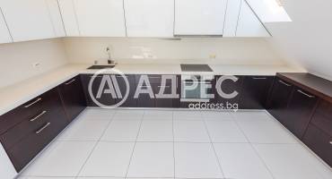 Многостаен апартамент, Варна, Икономически университет, 662789, Снимка 3