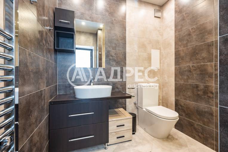 Многостаен апартамент, Варна, Икономически университет, 662789, Снимка 11