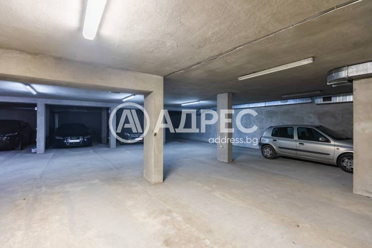 Многостаен апартамент, Варна, Икономически университет, 662789, Снимка 14