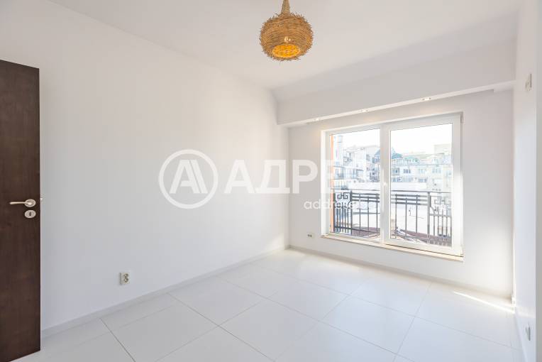 Многостаен апартамент, Варна, Икономически университет, 662789, Снимка 8