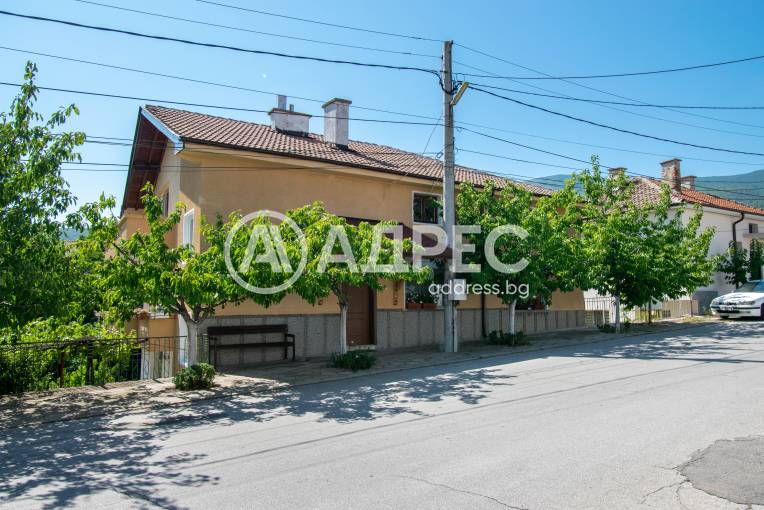 Етаж от къща, Куклен, 703789, Снимка 1
