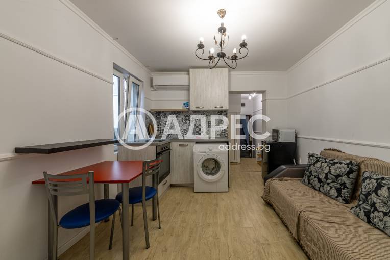 Двустаен апартамент, Варна, Гръцка махала, 681790, Снимка 1