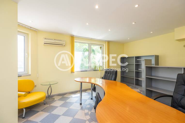 Двустаен апартамент, Варна, Операта, 652792, Снимка 1