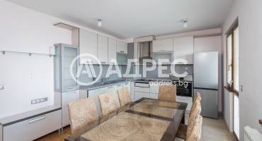 Многостаен апартамент, Варна, Червен площад, 702792, Снимка 1