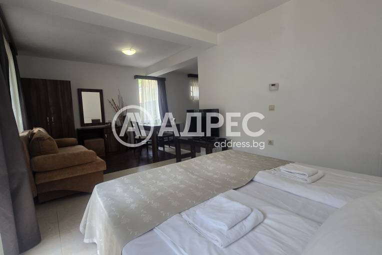 Тристаен апартамент, Пампорово, 686793, Снимка 31