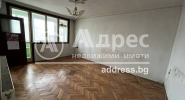 Тристаен апартамент, Севлиево, Център, 563796, Снимка 1