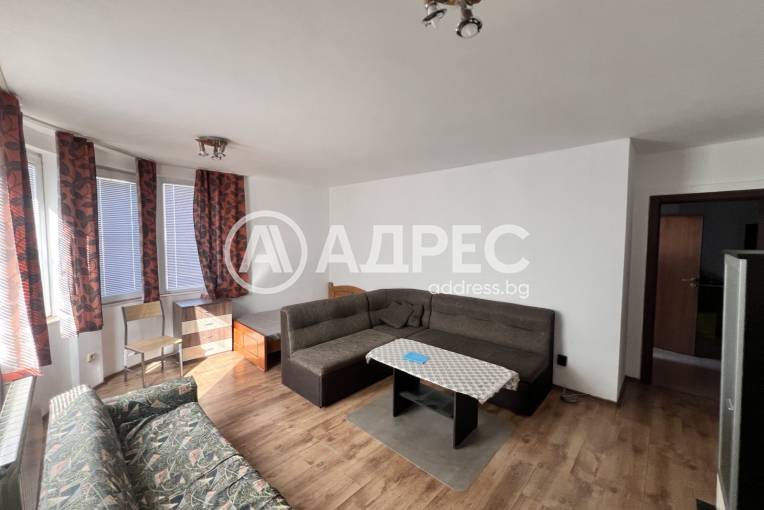 Тристаен апартамент, София, Студентски град, 687798, Снимка 1